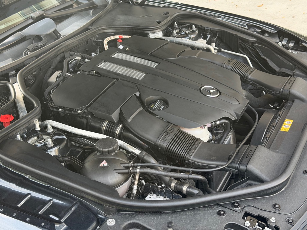 Photo 104 of this MERCEDES-BENZ SL