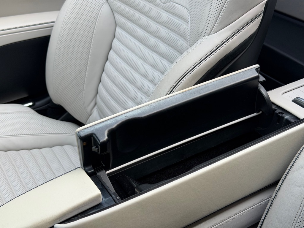 Photo 60 of this MERCEDES-BENZ SL