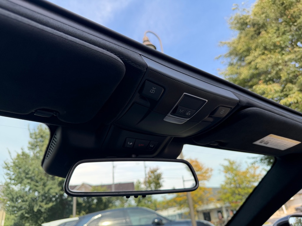 Photo 62 of this MERCEDES-BENZ SL