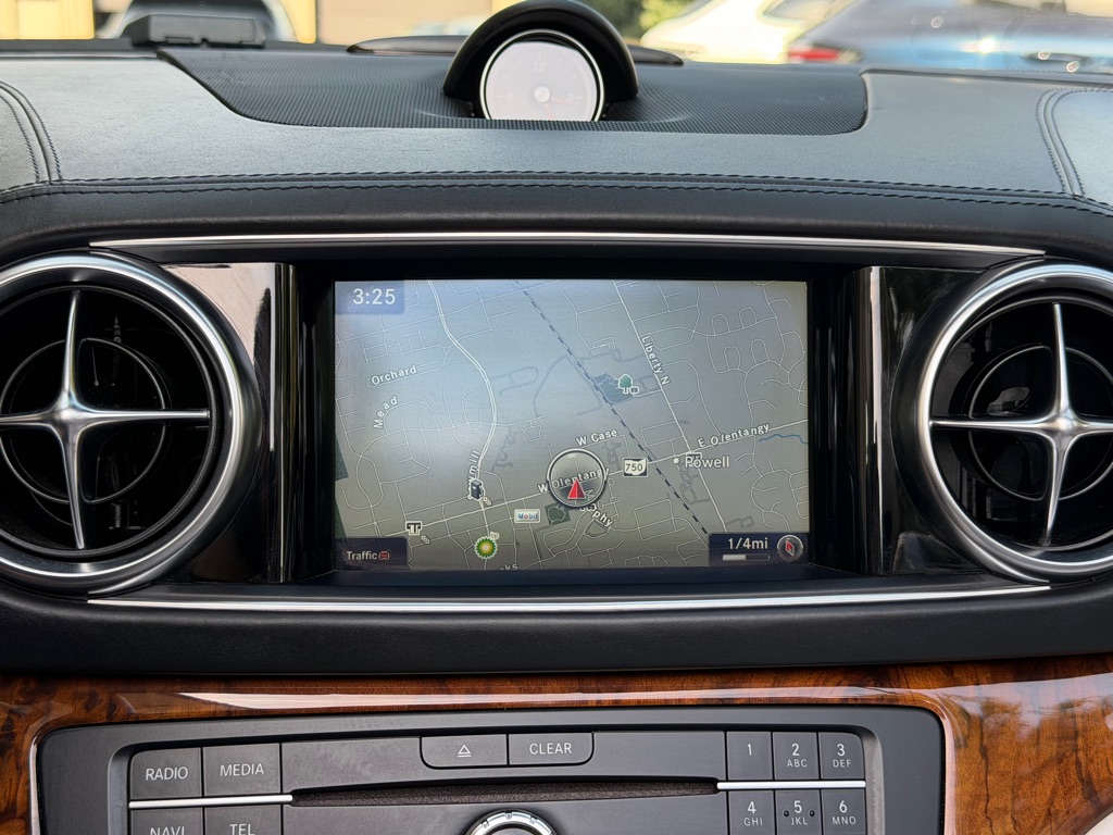 Photo 50 of this MERCEDES-BENZ SL