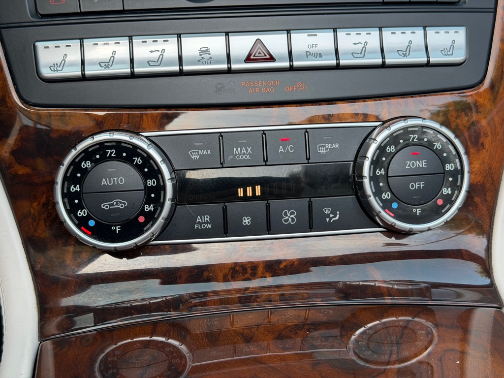 Photo 54 of this MERCEDES-BENZ SL