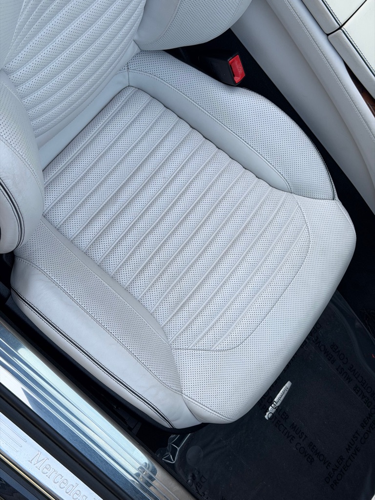 Photo 77 of this MERCEDES-BENZ SL