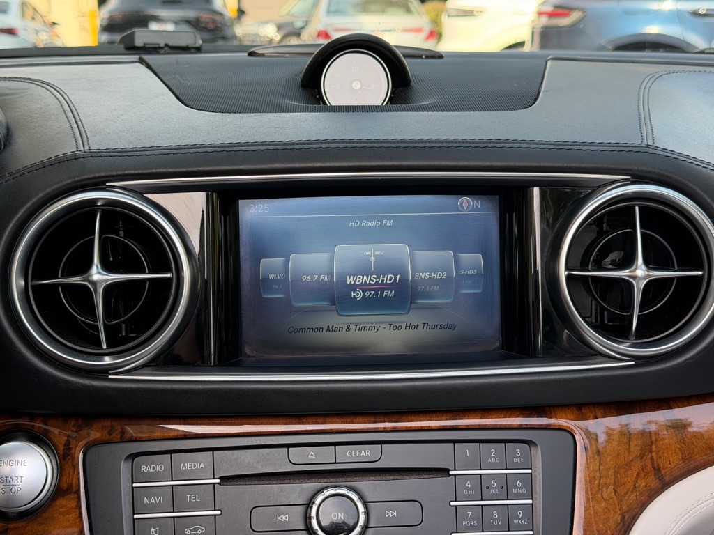 Photo 49 of this MERCEDES-BENZ SL