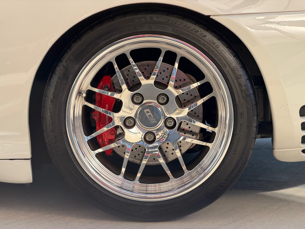 Photo 18 of this PORSCHE 911