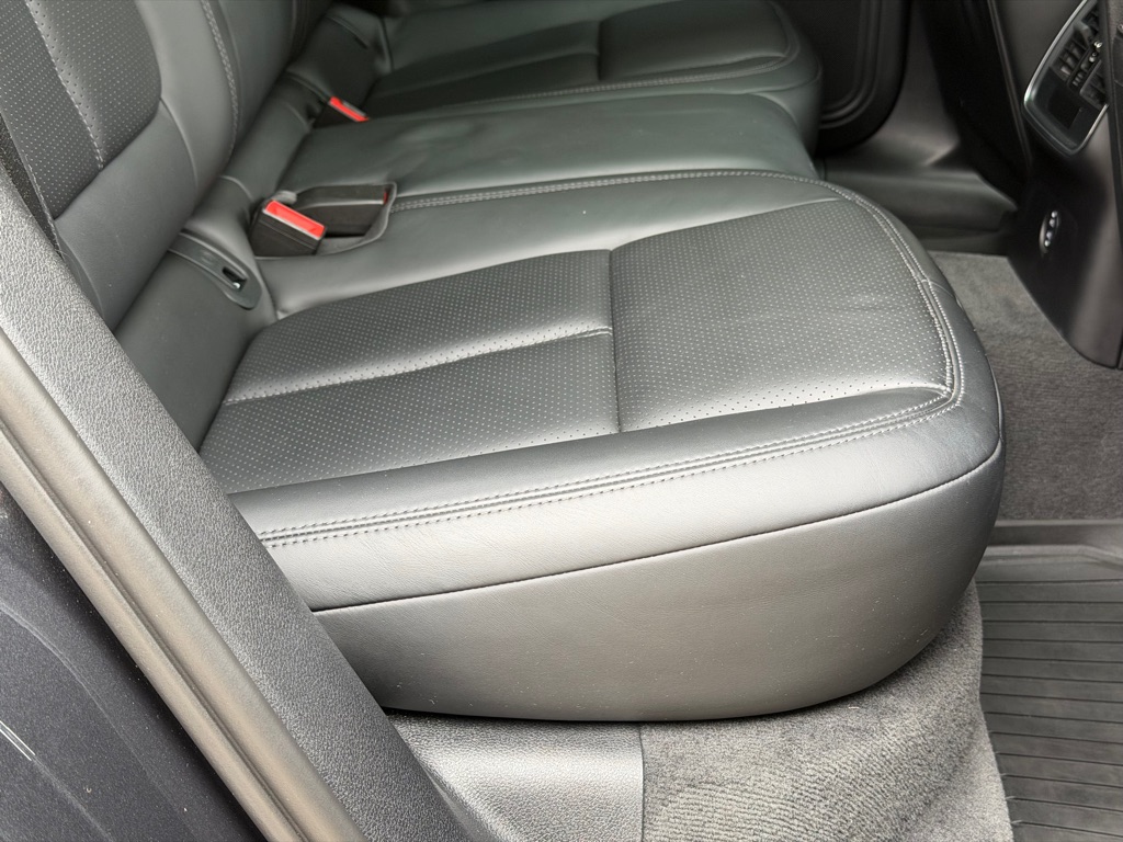 Photo 80 of this PORSCHE MACAN