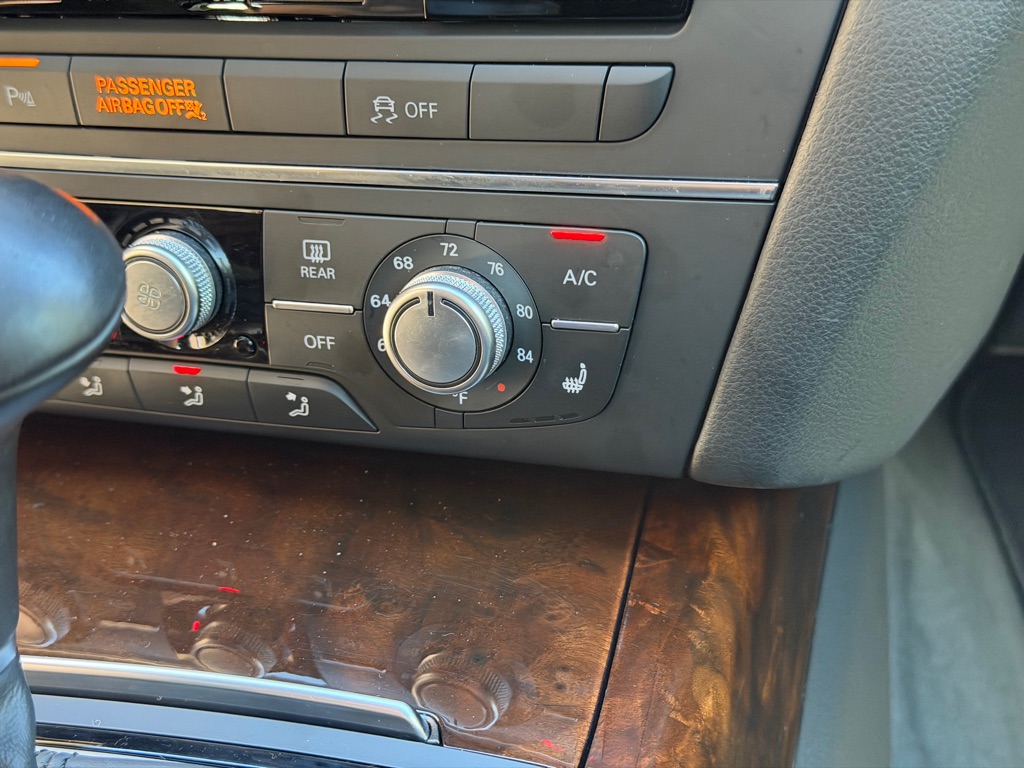 Photo 45 of this AUDI A6