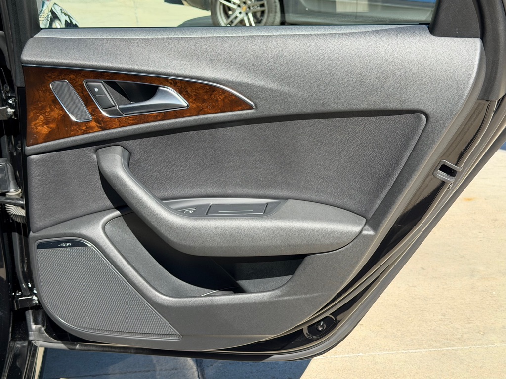 Photo 78 of this AUDI A6