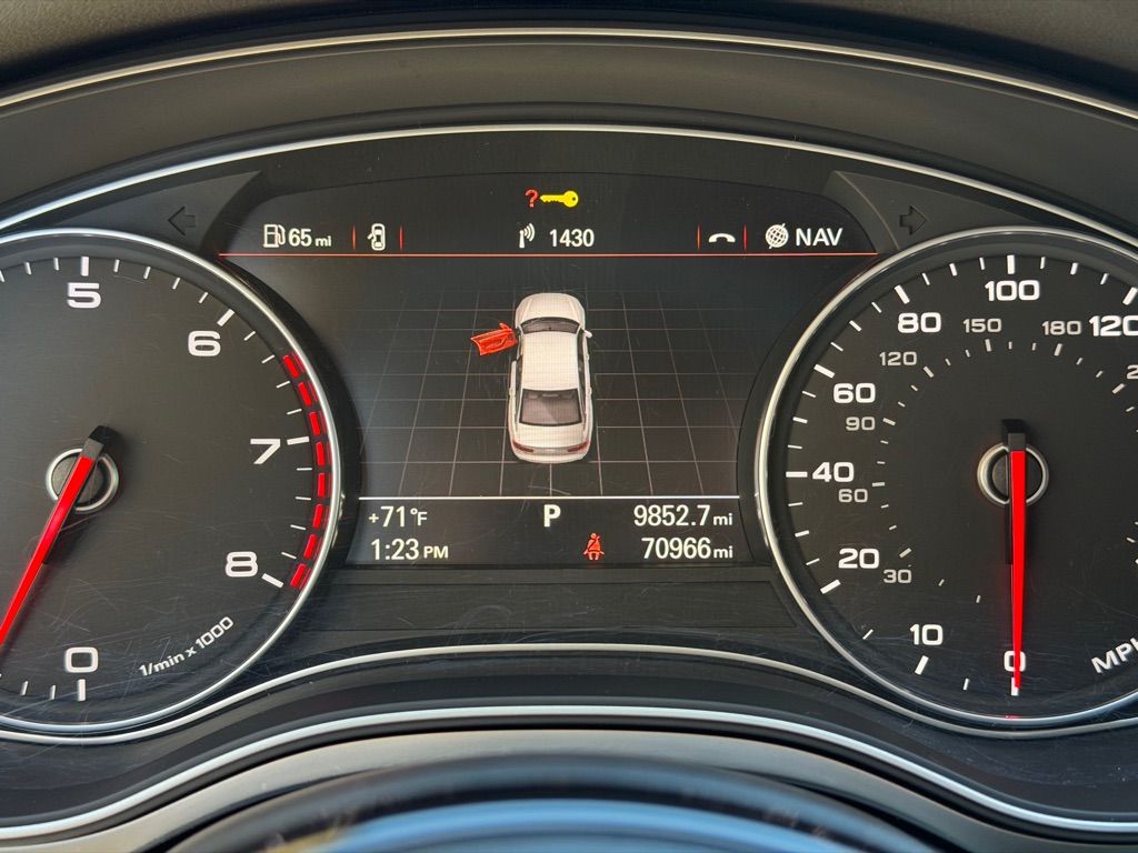 Photo 39 of this AUDI A6