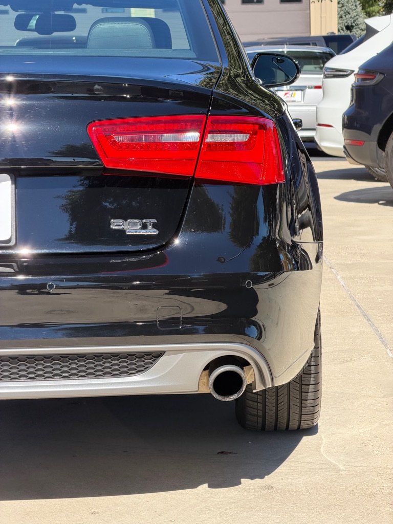 Photo 15 of this AUDI A6