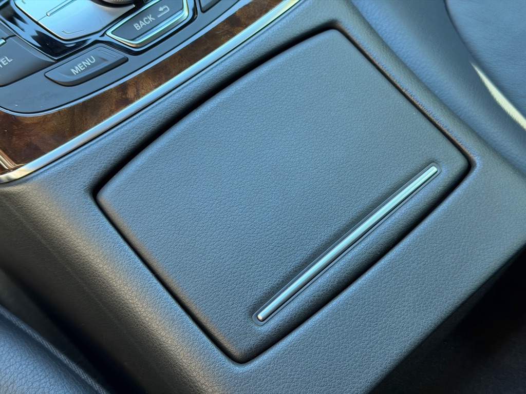 Photo 50 of this AUDI A6