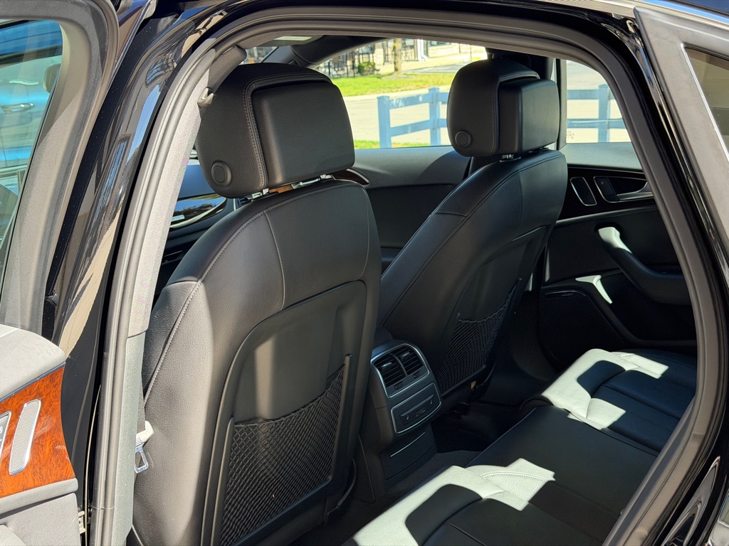 Photo 87 of this AUDI A6