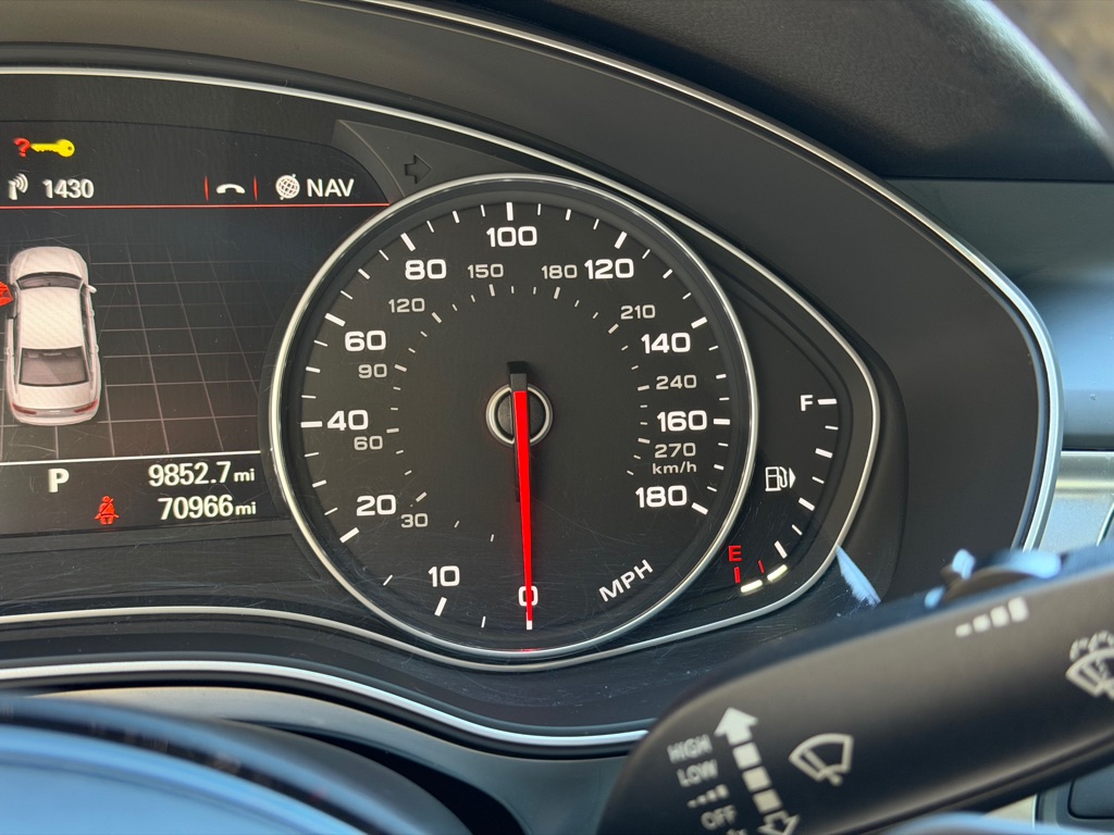 Photo 40 of this AUDI A6