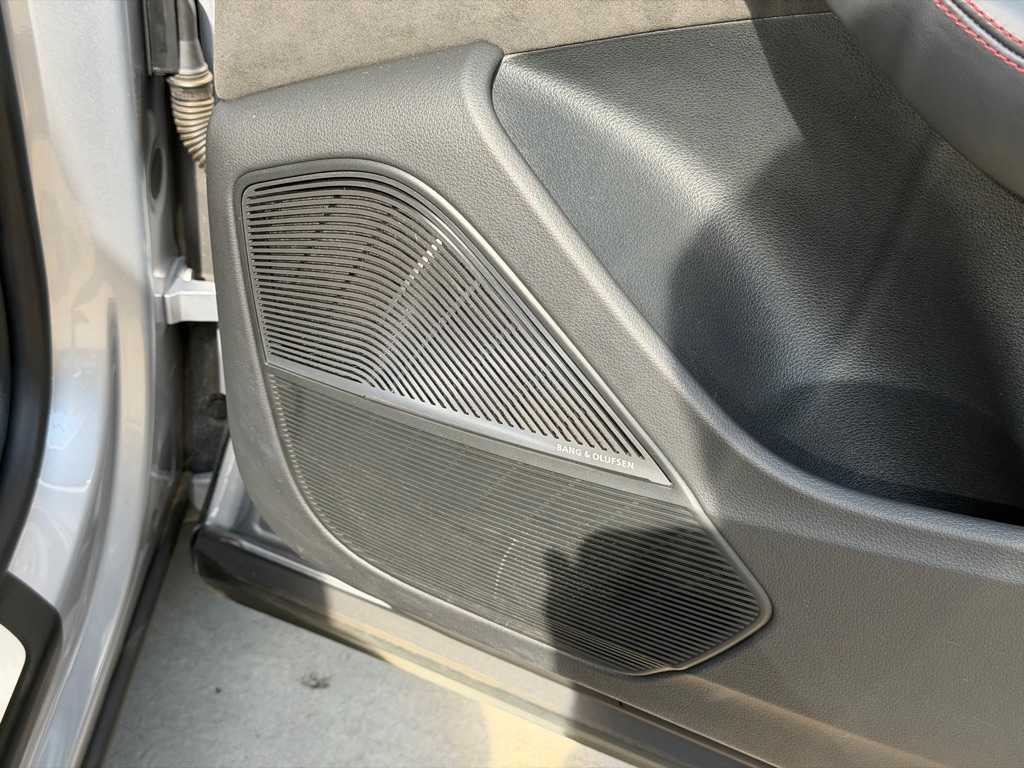 Photo 59 of this AUDI RS Q8