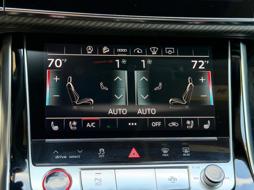 Photo 43 of this AUDI RS Q8