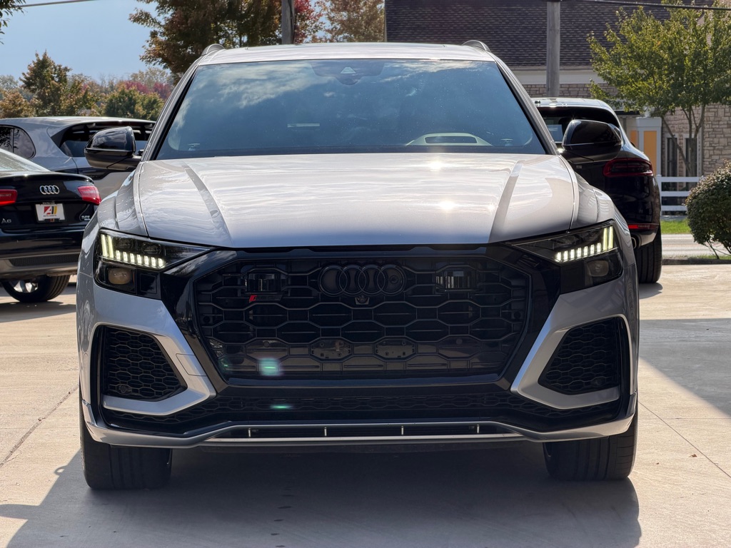 Photo 4 of this AUDI RS Q8