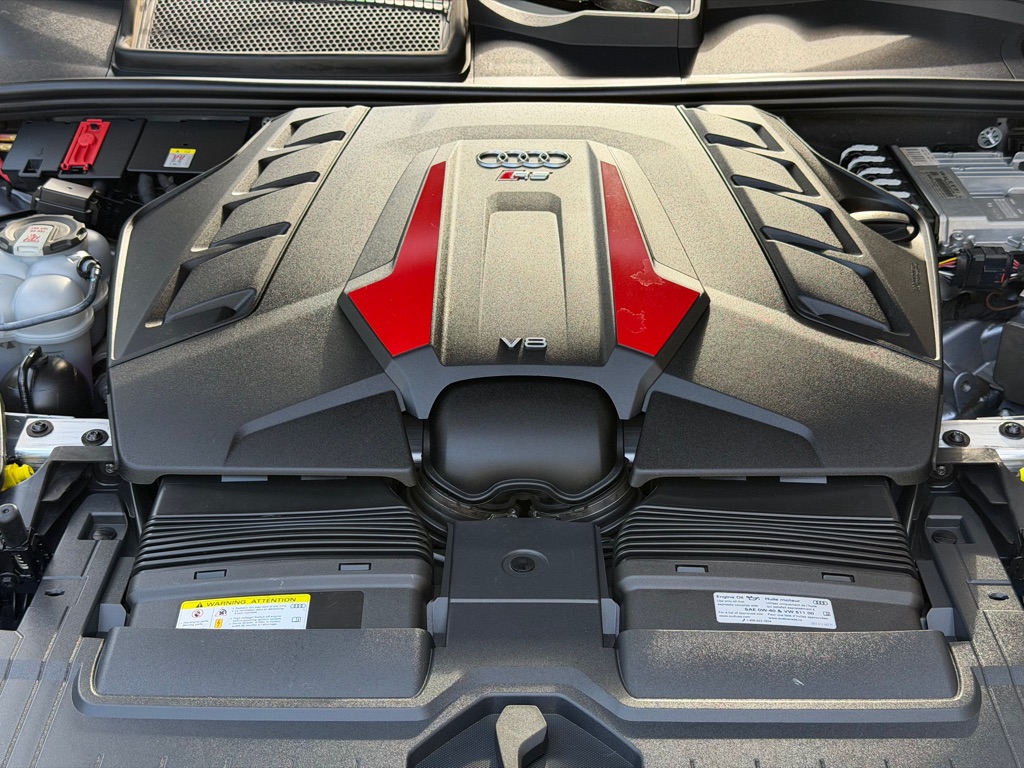 Photo 110 of this AUDI RS Q8