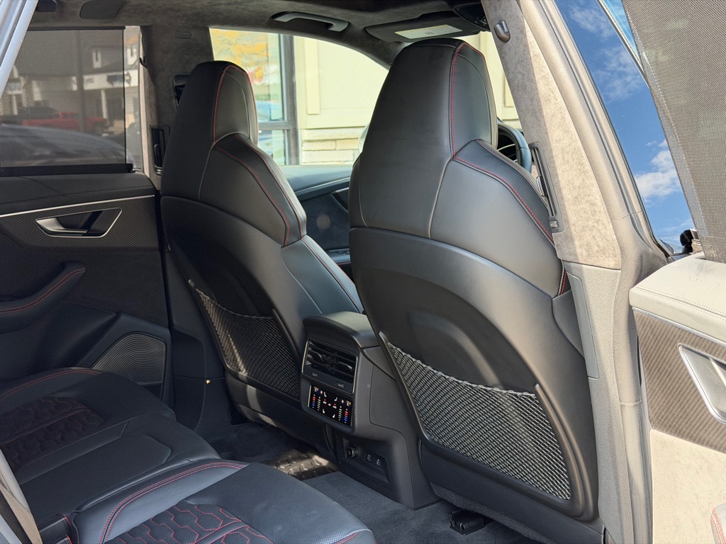 Photo 75 of this AUDI RS Q8