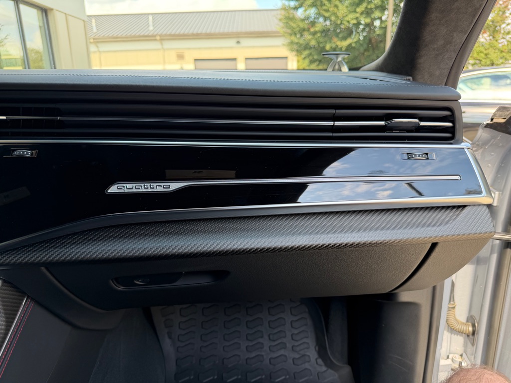 Photo 65 of this AUDI RS Q8