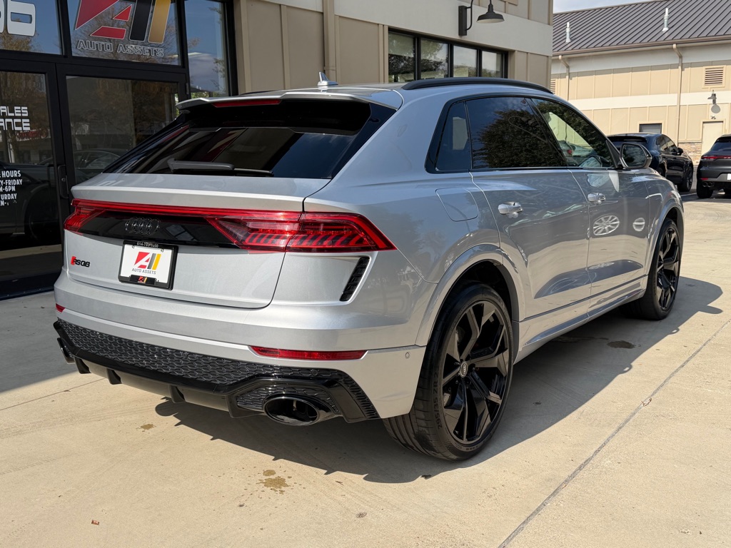 Photo 8 of this AUDI RS Q8