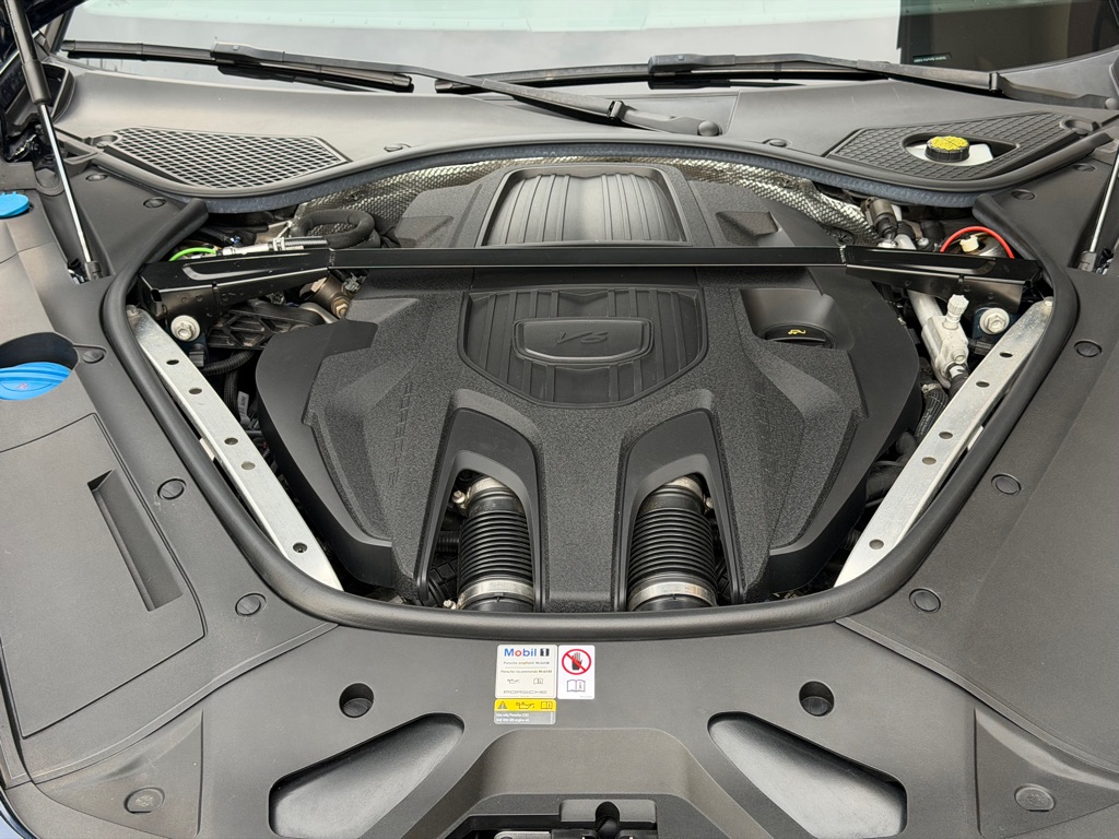 Photo 106 of this PORSCHE PANAMERA
