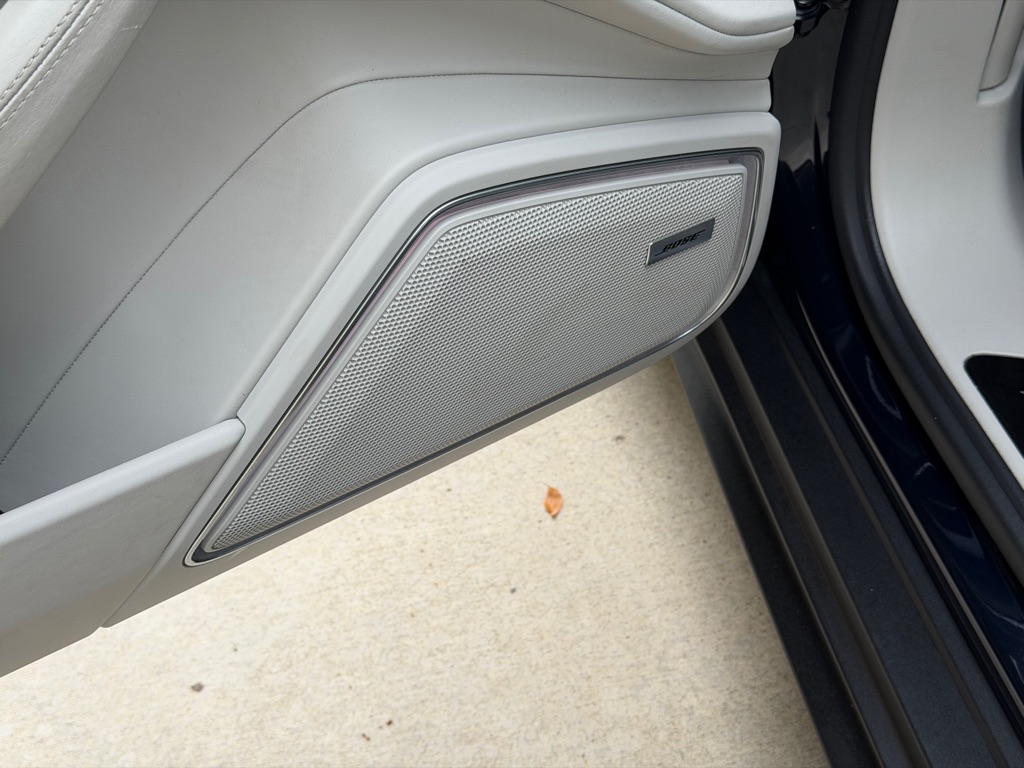Photo 24 of this PORSCHE PANAMERA