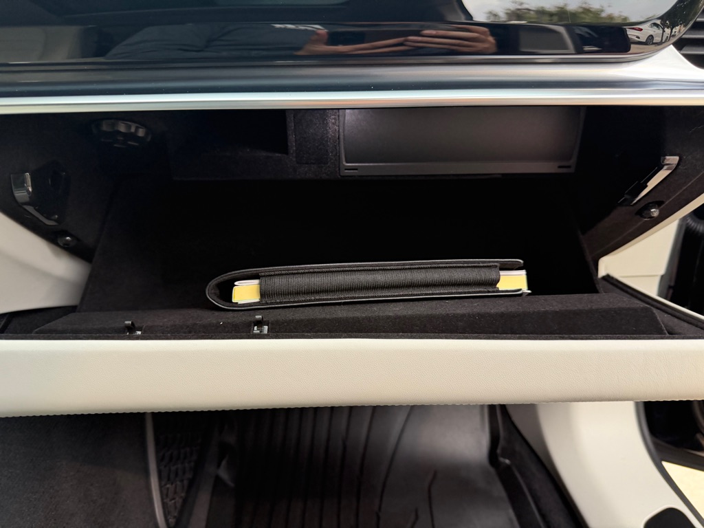 Photo 73 of this PORSCHE PANAMERA