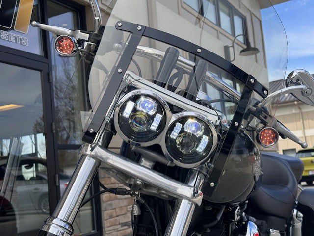 Photo 2 of this HARLEY-DAVIDSON DYNA FAT BOB