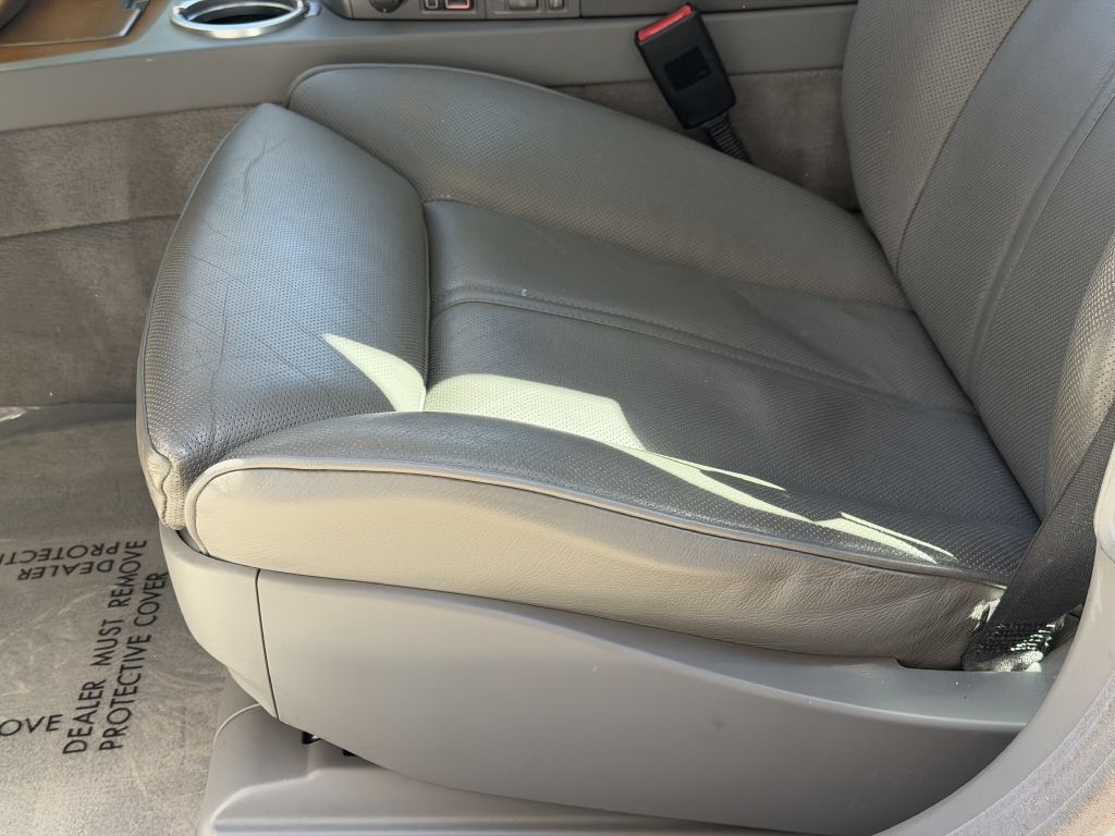 Photo 26 of this BMW 745