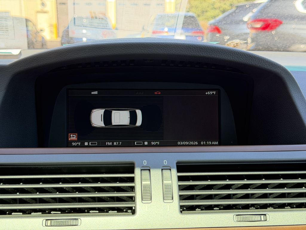 Photo 39 of this BMW 745