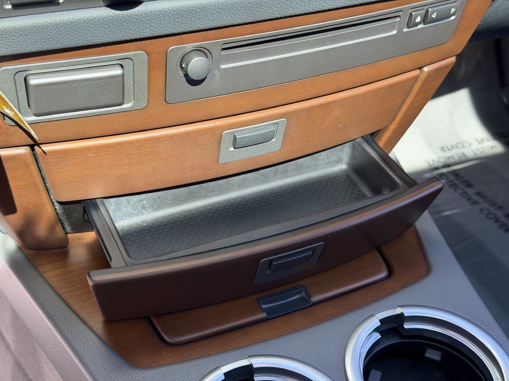 Photo 42 of this BMW 745