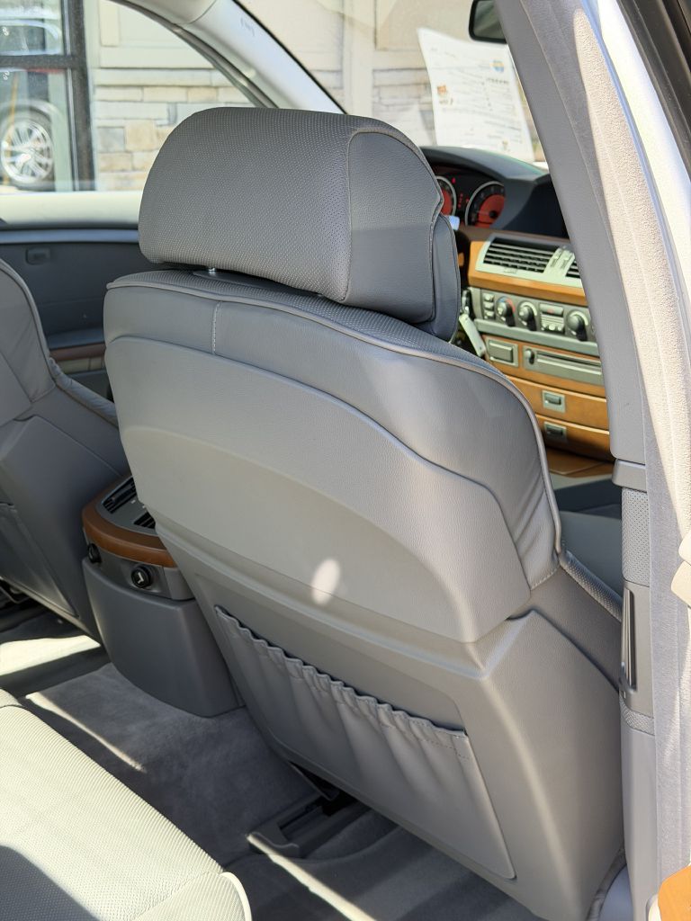 Photo 82 of this BMW 745