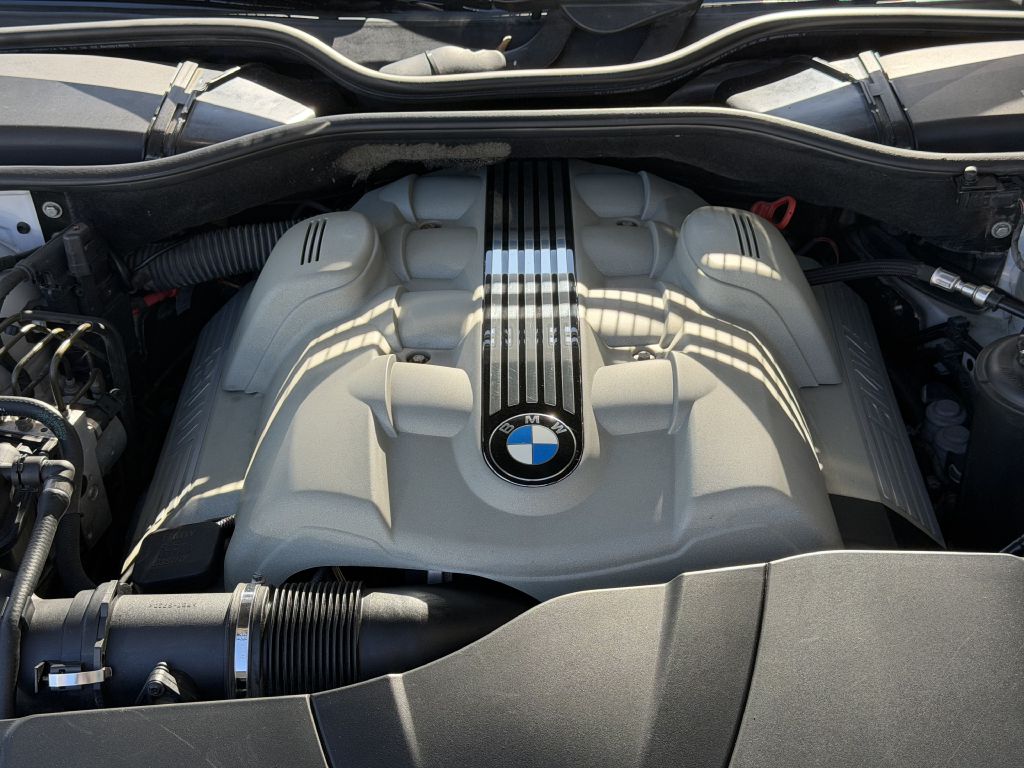 Photo 93 of this BMW 745
