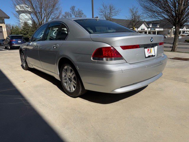 Photo 4 of this BMW 745