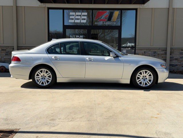 Photo 3 of this BMW 745
