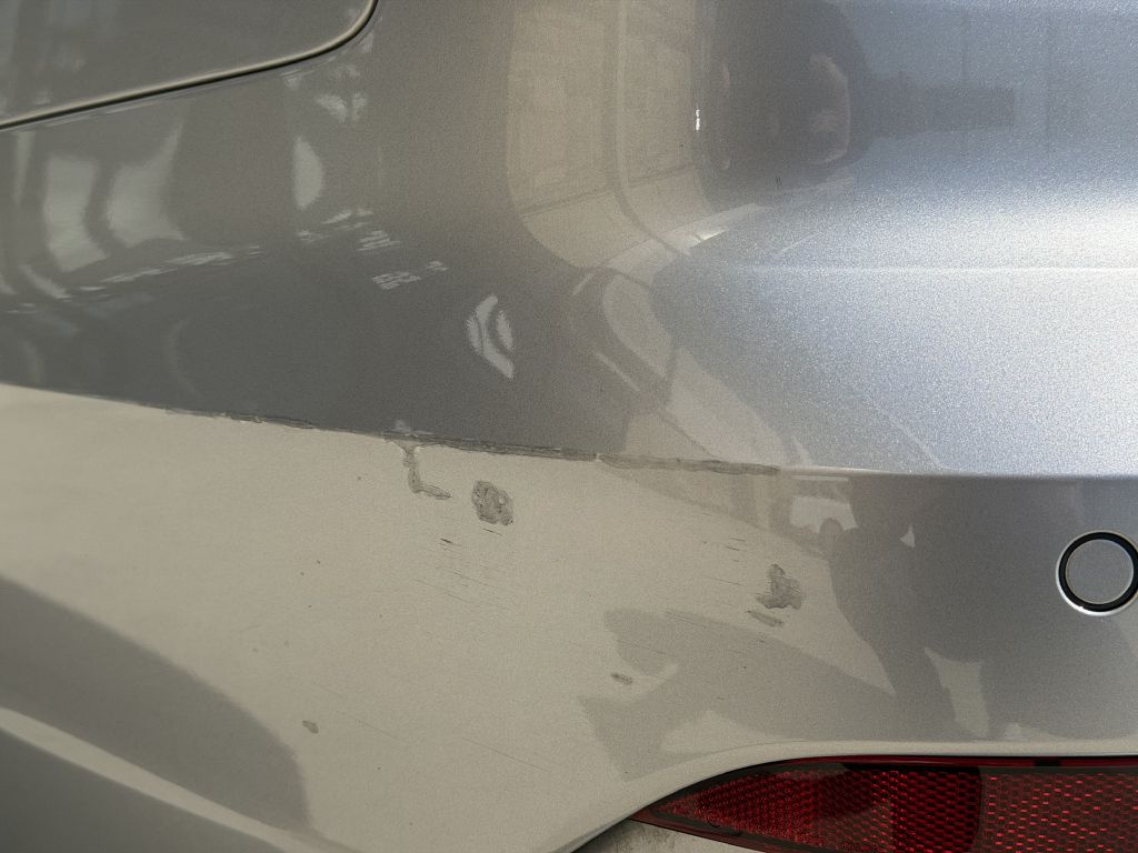 Photo 7 of this AUDI S6