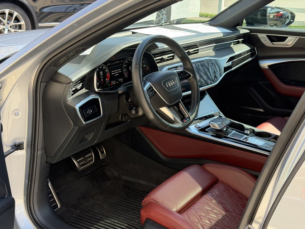 Photo 21 of this AUDI S6