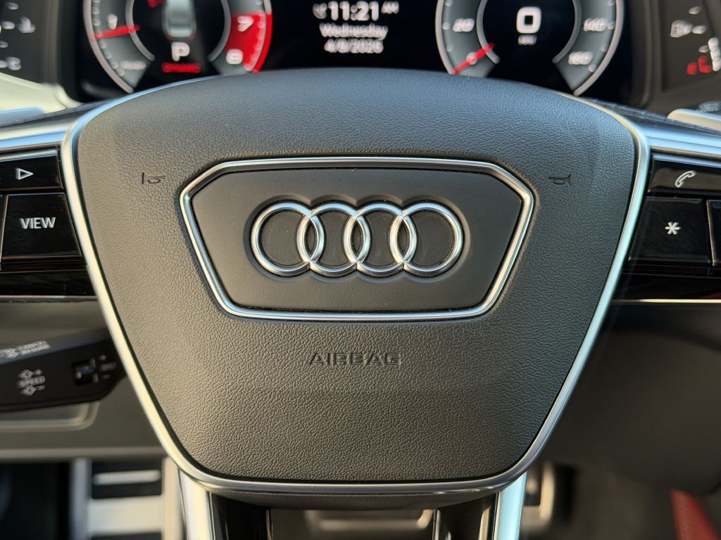 Photo 35 of this AUDI S6