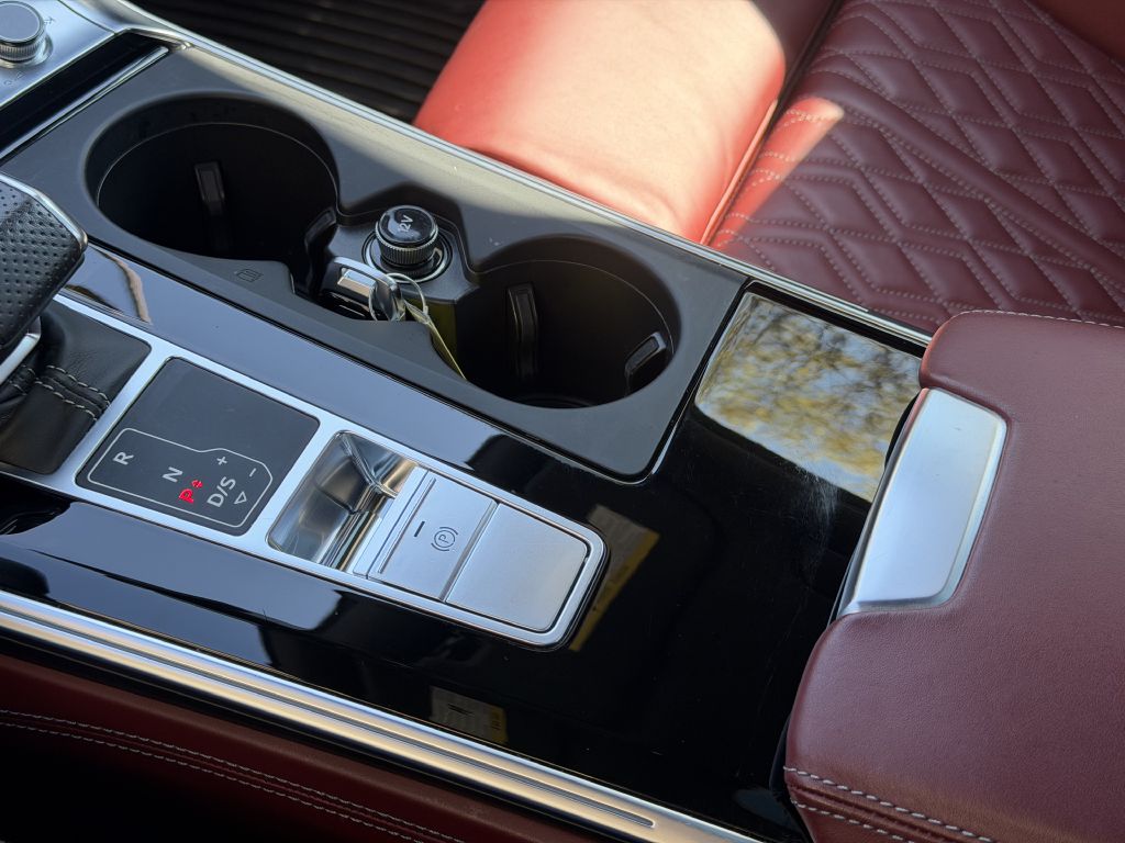 Photo 52 of this AUDI S6