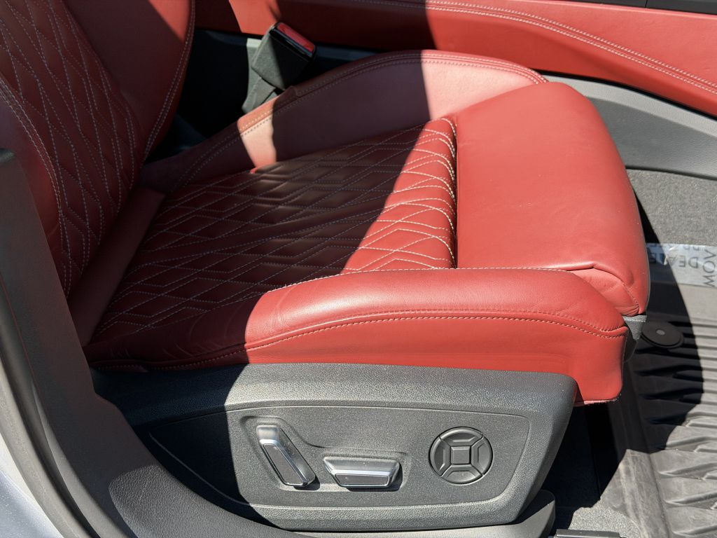 Photo 67 of this AUDI S6