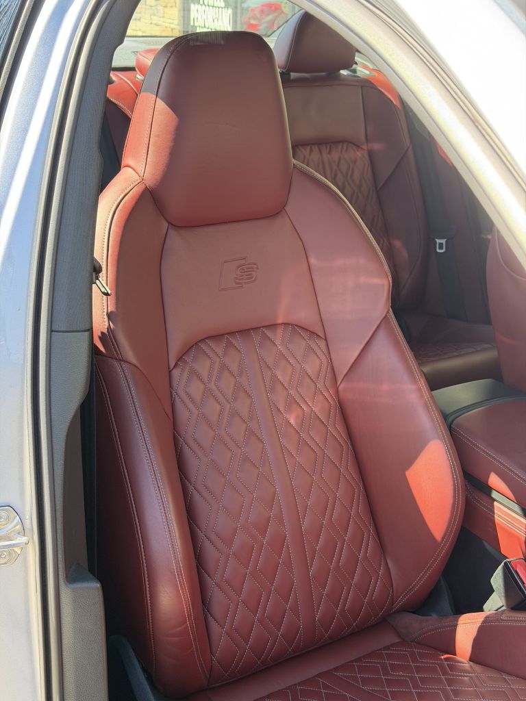 Photo 68 of this AUDI S6