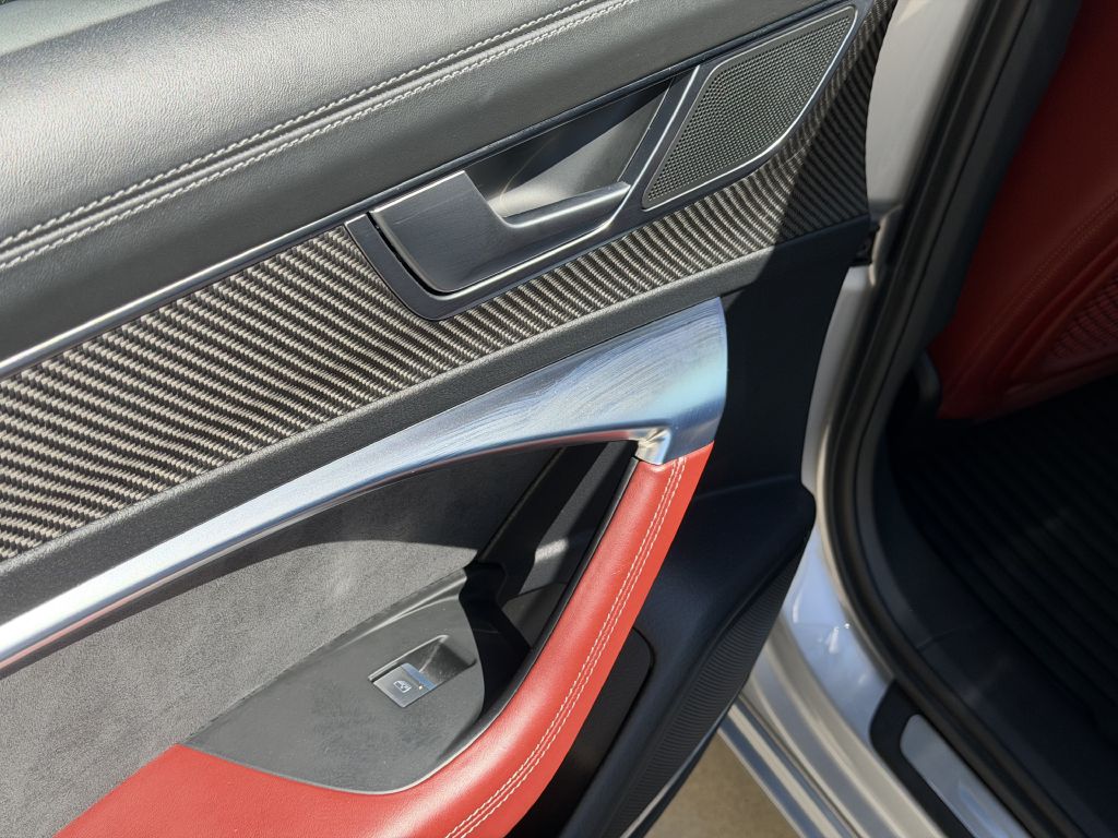 Photo 85 of this AUDI S6