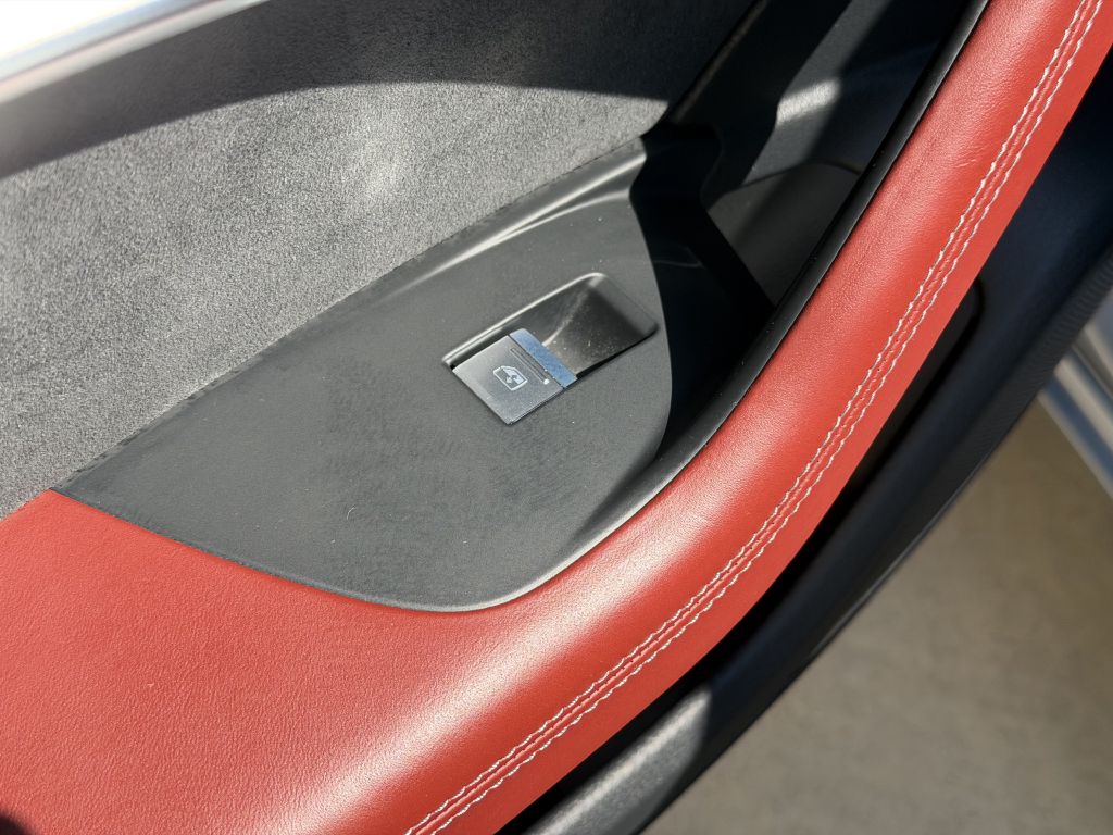 Photo 86 of this AUDI S6