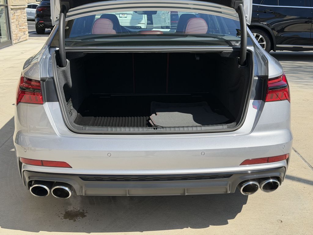 Photo 91 of this AUDI S6