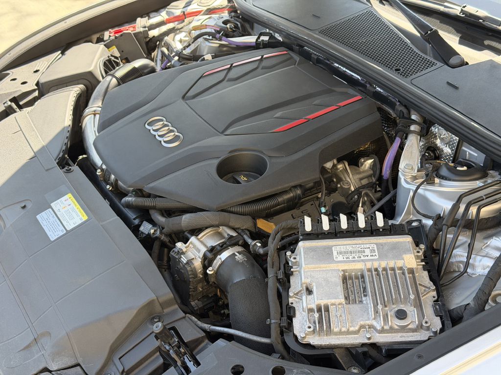 Photo 99 of this AUDI S6