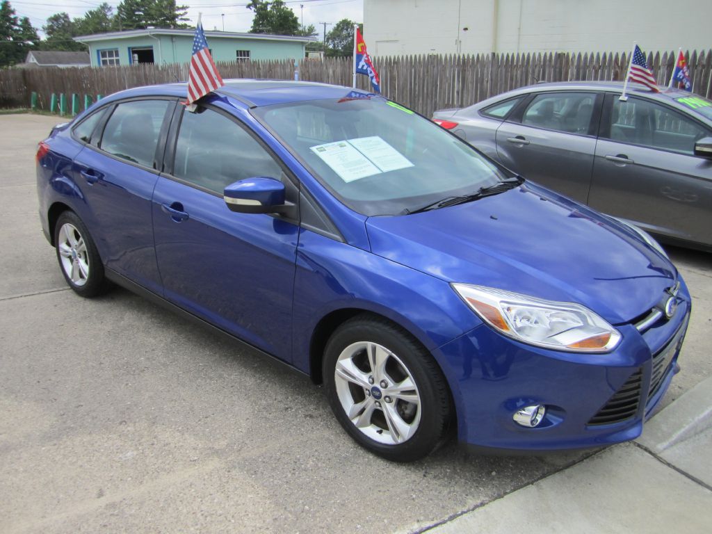 Photo 3 of this FORD FOCUS SE