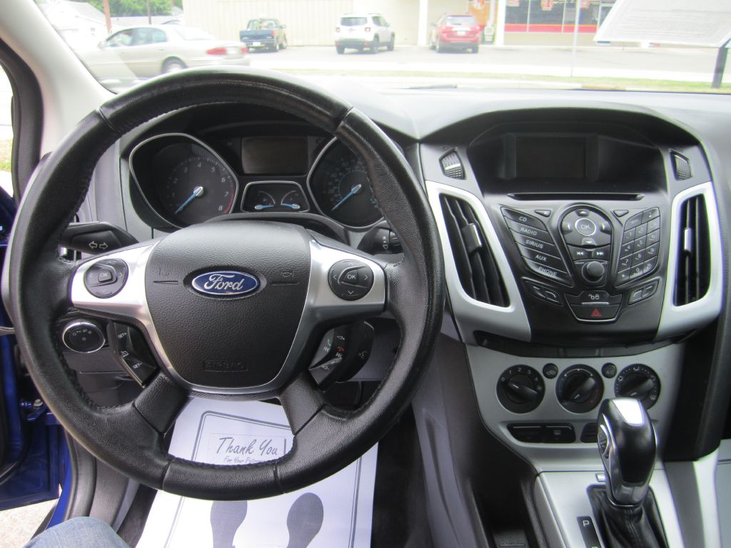 Photo 15 of this FORD FOCUS SE