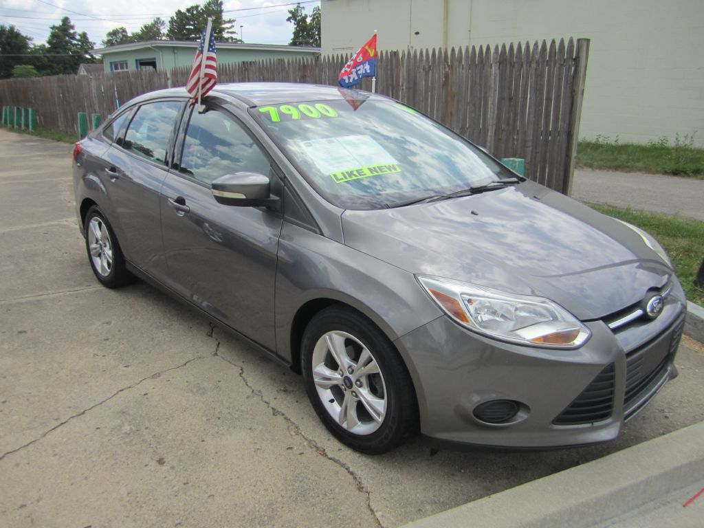 Photo 9 of this FORD FOCUS SE