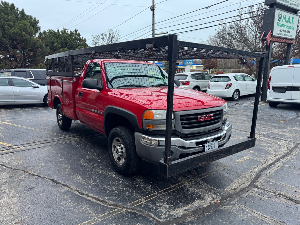 Photo 2 of this GMC SIERRA
