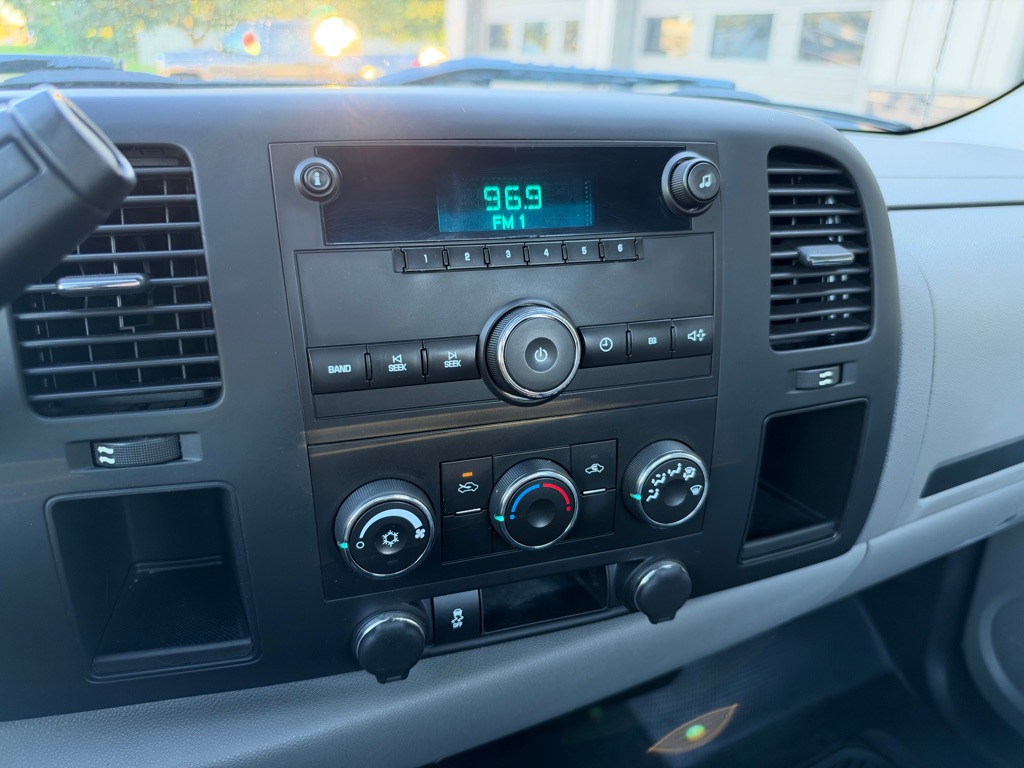 Photo 15 of this CHEVROLET SILVERADO 1500