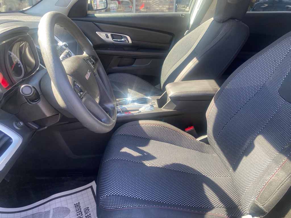Photo 11 of this GMC TERRAIN